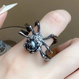 NWT Goth Punk Large Gunmetal Crystal Ball Spider Ring